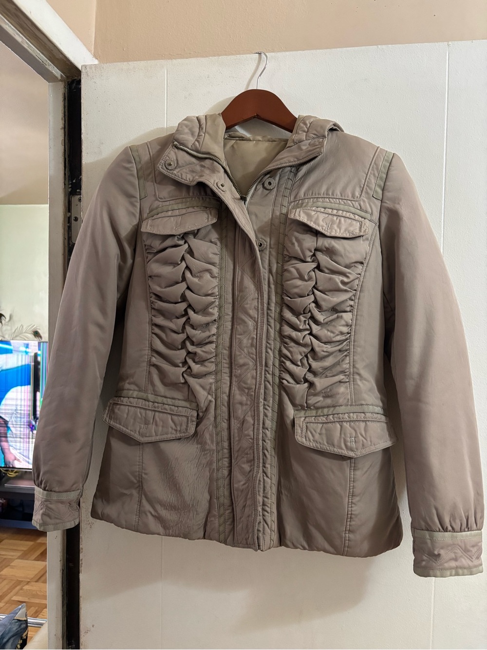 Women’s Light Taupe Hooded Utility Jacket - Classic Casual